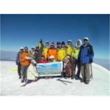 اولین صعود برون مرزی گروه کوهنوردی دانشگاه به قله آرارات ترکیه
