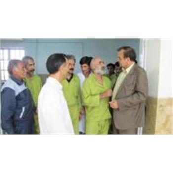 دکتر نیکبخت از بیمارستان فارابی بازدید کرد.