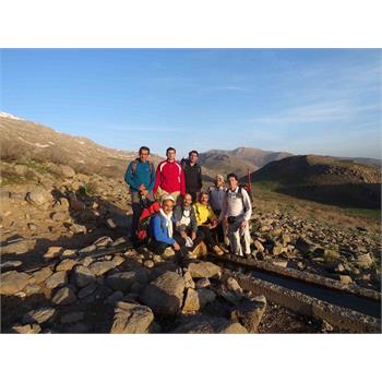 کوهنوردان دانشگاه به قله یال کبود صعود کردند