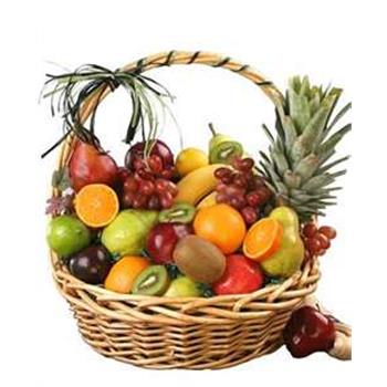 مصرف میوه یا آب میوه تازه هنگام سحر از تشنگی در طول روز جلوگیری می کند