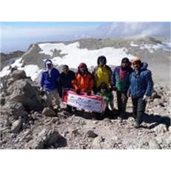 فتح تفتان به دست کوهنوردان دانشگاهی