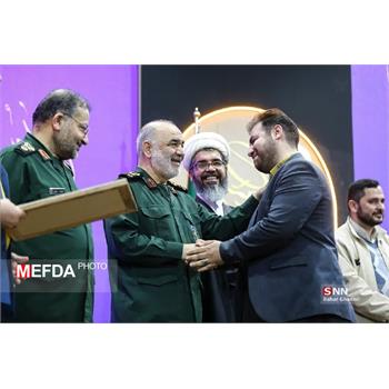 درخشش کارشناس فرهنگی و ستاد جهادی دانشگاه در چهارمین جشنواره ملی جهادگران کشور