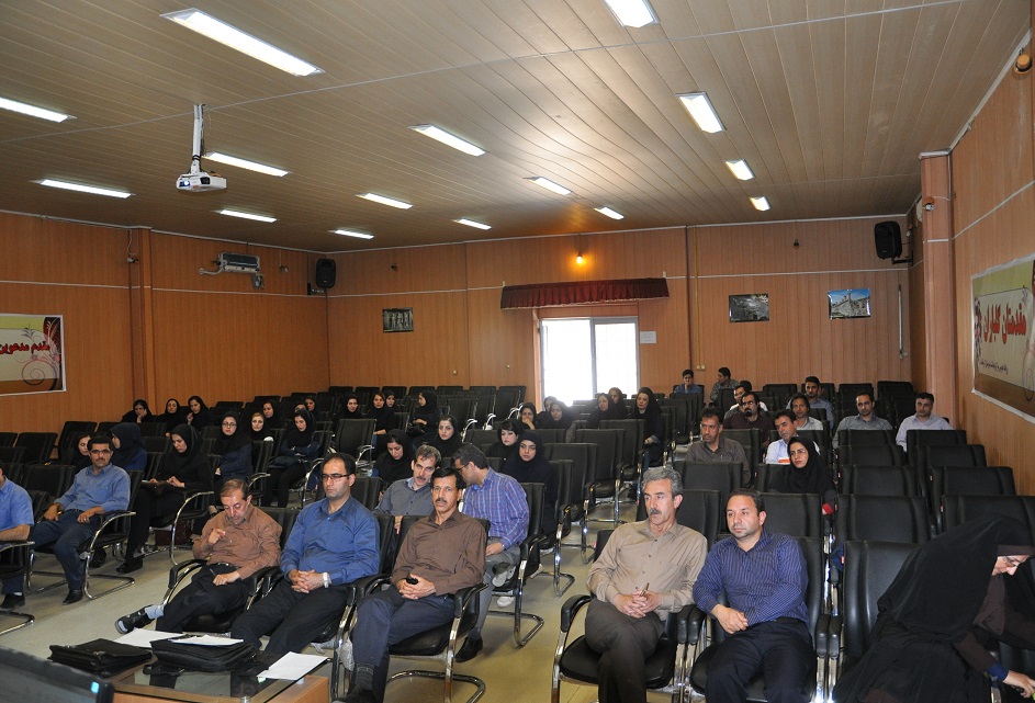 کارگاه "اقدامات اولیه در نشت مواد شیمیایی محیط کار" 5