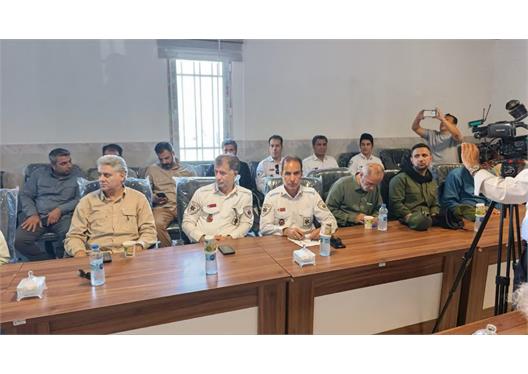 حضور دکتر سروش، رئیس دانشگاه، و دکتر قلعه‌سفیدی در جلسه کارگروه اربعین پایانه مرزی سومار