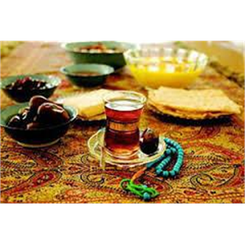افطار رابا یک نوشیدنی گرم مانند آب ، چای کم رنگ و شیر گرم آغاز کنید