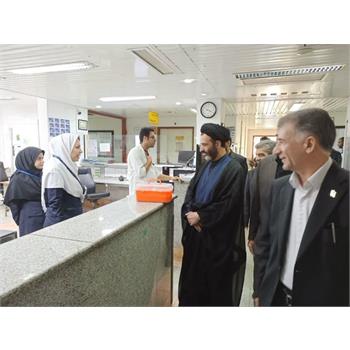بازدید رئیس دانشگاه از بخش‌های مختلف بیمارستان شهرستان سنقر