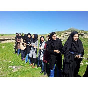 دختران دانشجو به اردوی فرهنگی و تفریحی امامزاده محمد رفتند