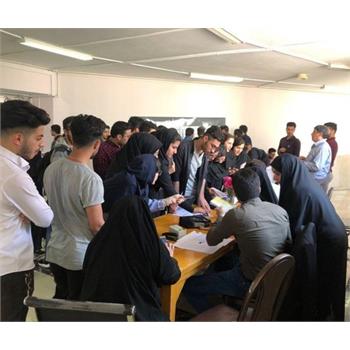 جلوه‌های همدلی دانشجویان علوم پزشکی کرمانشاه در انتخابات شواری صنفی کرمانشاه