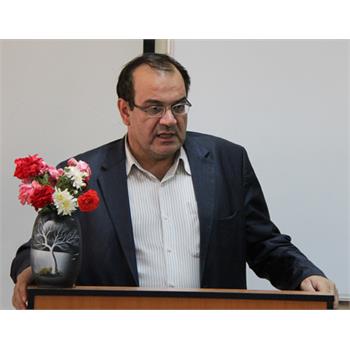 رئیس دانشگاه علوم پزشکی کرمانشاه به مناسبت فرارسیدن روز پزشک: پزشکی شغلی ارزشمند برای ایجاد نشاط و سلامتی  در جامعه است