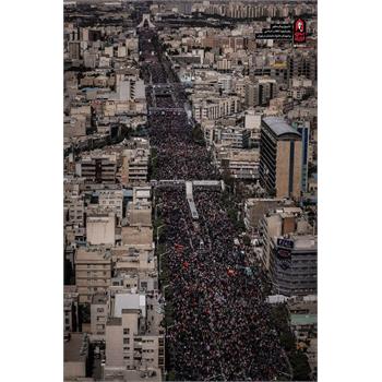 لحظاتی از تشییع پیکر مطهر امام مجاهد شهید و خانواده شهید ایشان