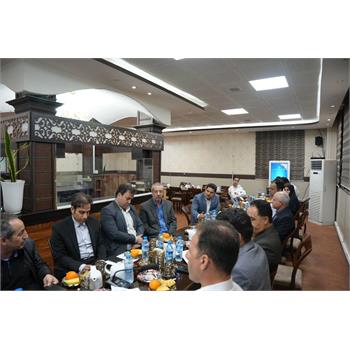 نشست کمیته بهداشت و درمان برگزاری مراسم سالروز عملیات غرور آفرین «بازی دراز»  با حضور سرپرست دانشگاه علوم پزشکی کرمانشاه و اعضای هیات رئیسه دانشگاه برگزار شد