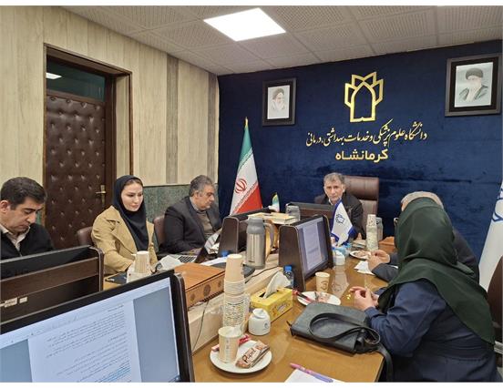 تأکید رئیس دانشگاه علوم پزشکی کرمانشاه بر تبیین دستاوردهای سلامت در دهه فجر و پیگیری پروژه‌های کلان زیرساختی