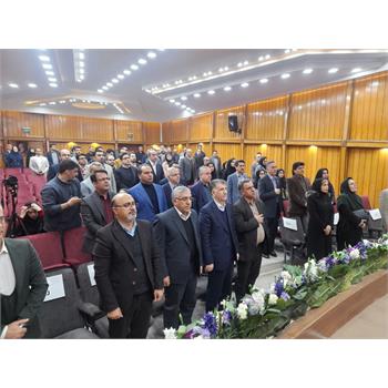 گزارش تصویری، پژوهشگران