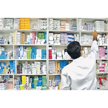 دو اکیپ در ایام نوروز بر داروخانه های استان نظارت می کنند