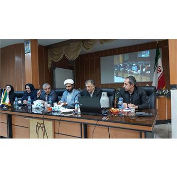 نشست صمیمی سرپرست و اعضای هیات رئیسه دانشگاه علوم پزشکی با مسئولان و اعضای تشکل های دانشجویی دانشگاه / از انتقادات و پیشنهادات سازنده دانشجویان استقبال می کنیم