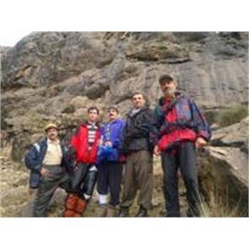 بارش شدید باران دراولین روز زمستان موجب اجرای برنامه گروه کوهنوردی دانشگاه در کوه فرخ شاد گردید.