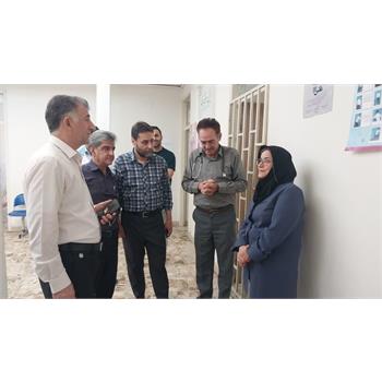 دکتر سروش در بازدید از مراکز بهداشتی و درمانی روستایی تأکید کرد: ارتقای شاخص‌های سلامت روستایی با تمرکز بر مادران پرخطر، جوانی جمعیت و بیماری‌های غیرواگیر