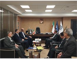 پیگیری مطالبات دانشگاه علوم پزشکی کرمانشاه از بیمه سلامت کشور در پایتخت