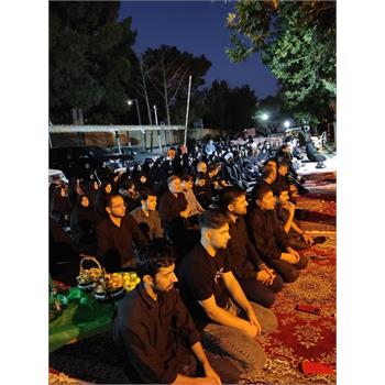 گزارش تصویری از دو شب مراسم سوگواری حضرت اباعبدالله الحسین علیه السلام در نمازخانه ساختمان شماره دو دانشگاه علوم پزشکی به همت هیات مذهبی کارکنان دانشگاه