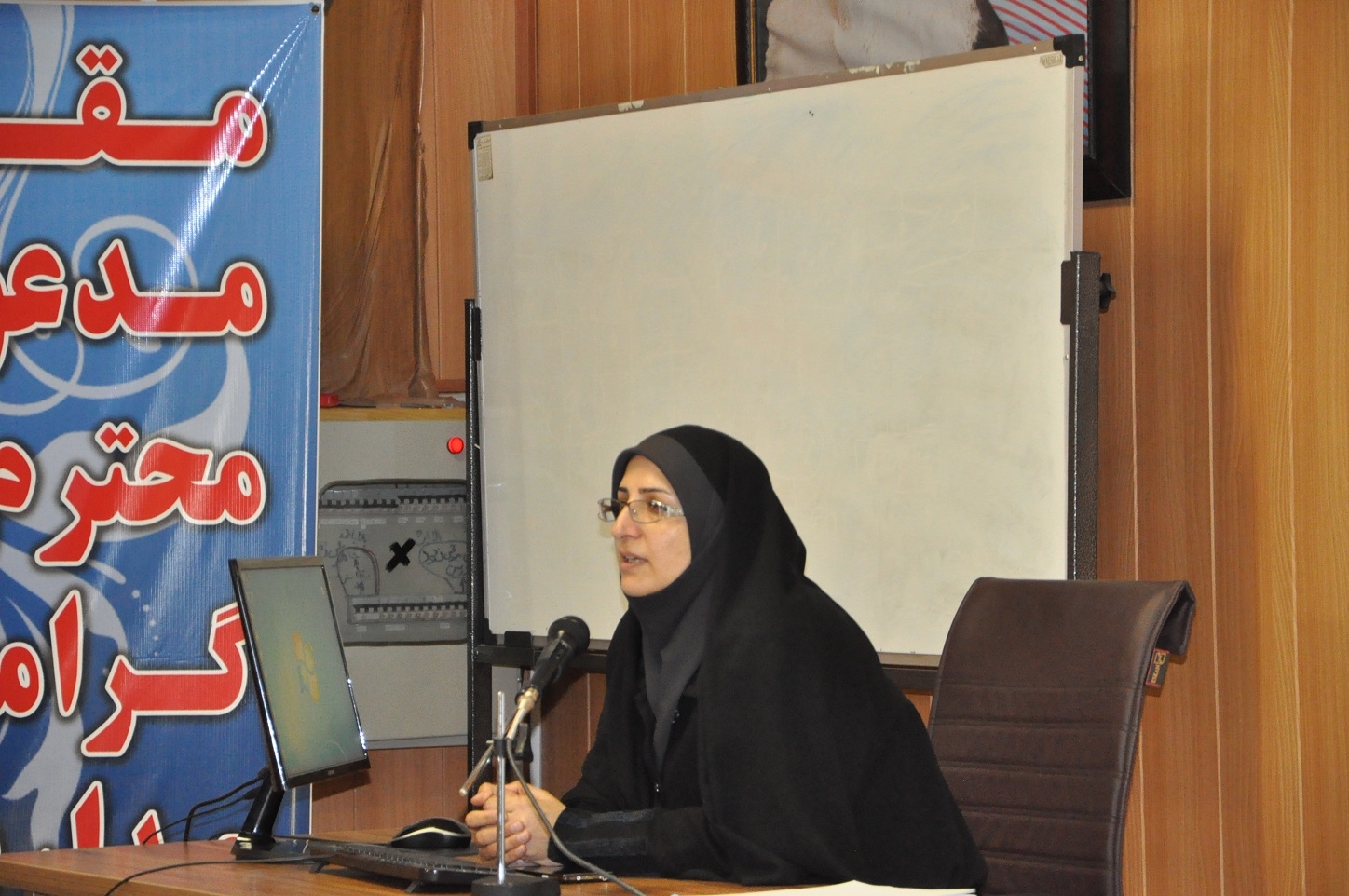 جلسه آموزشی در خصوص برنامه های بهداشت حرفه ای