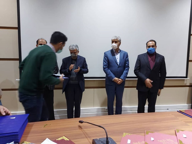 نشست تقدیر از افتخار آفرینان دوره های 12 و 13 المپیاد علمی دانشجویی