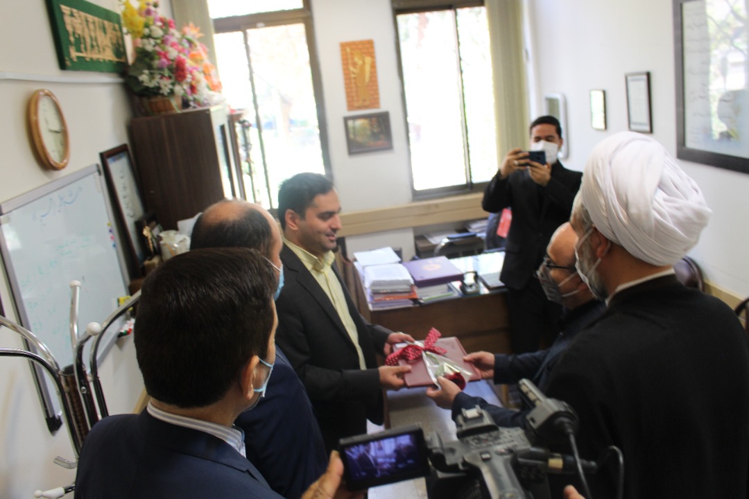 روز داروساز