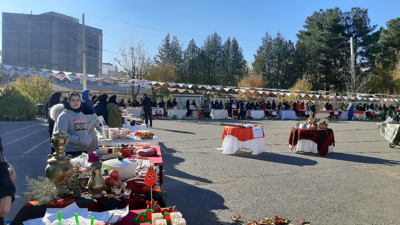 جشنواره کار و فناوری صددانه یاقوت