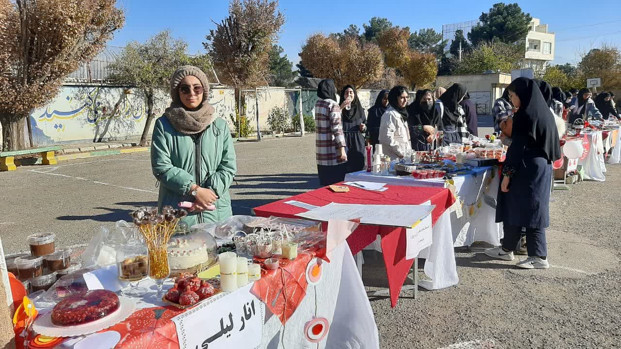 جشنواره کار و فناوری صددانه یاقوت