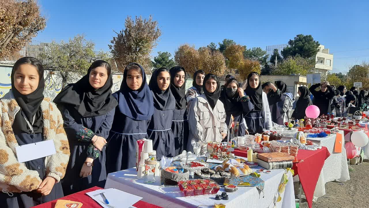 جشنواره کار و فناوری صددانه یاقوت