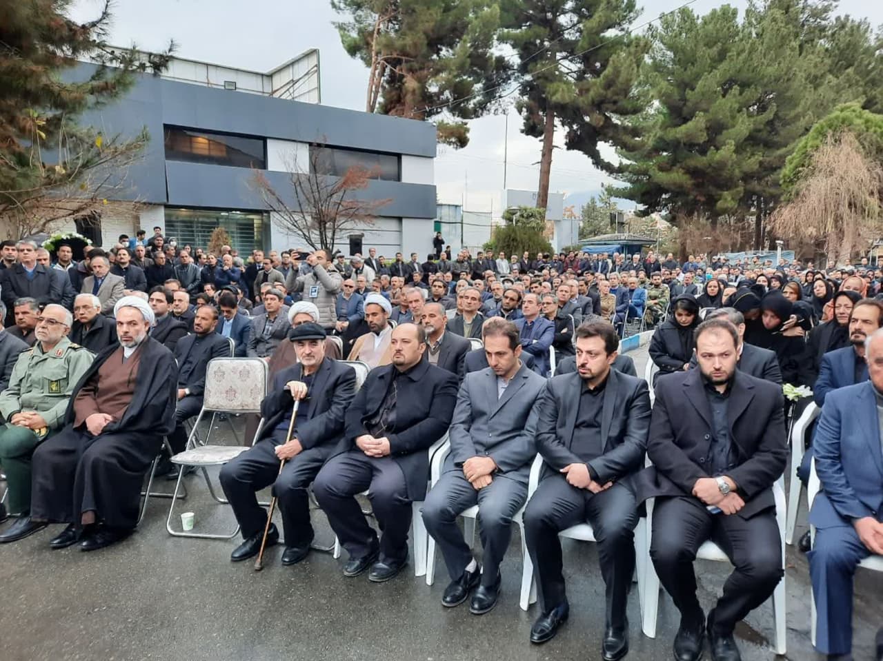 دکتر فتاح فرخی