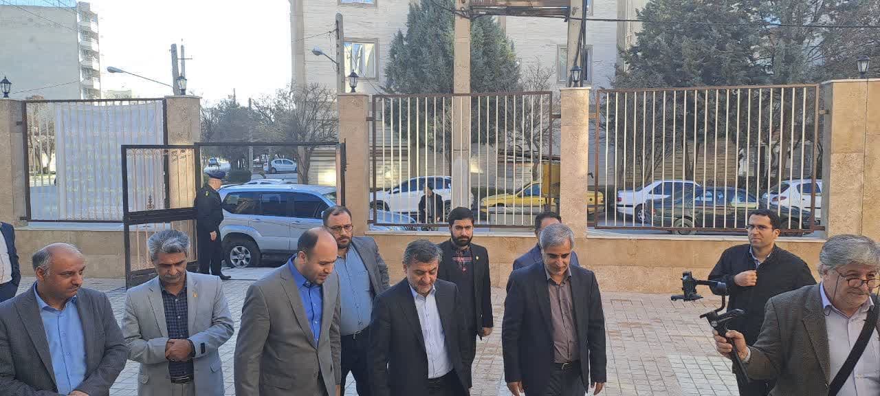 آزمایشگاه 16