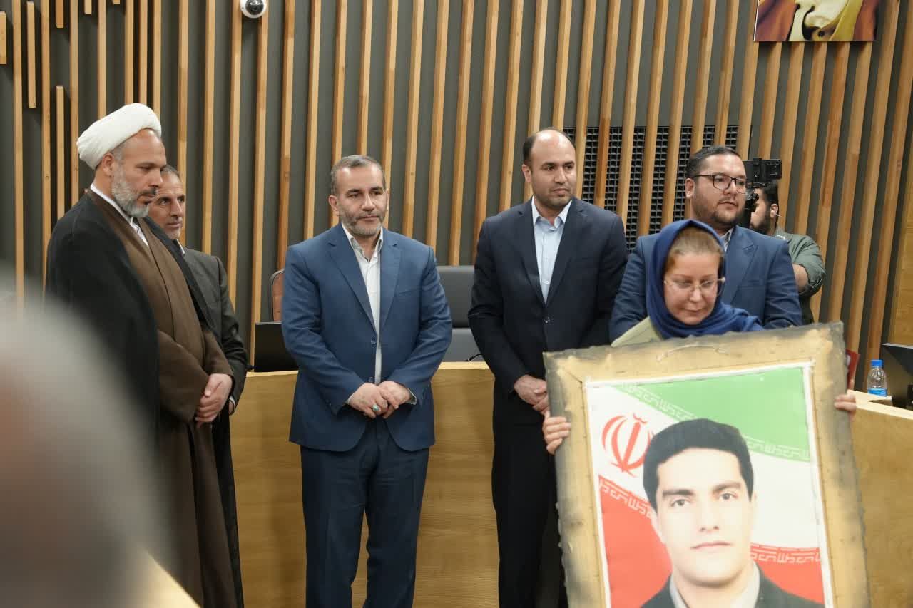 تقدیر از شهدای سلامت