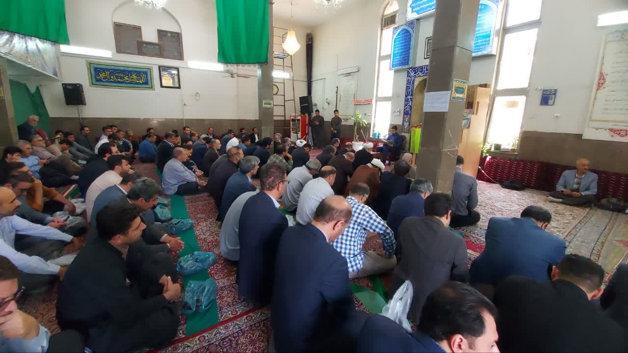 مراسم عزاداری رئیس جمهور محبوب و هیئت همراهشان در دانشگاه علوم پزشکی کرمانشاه 11