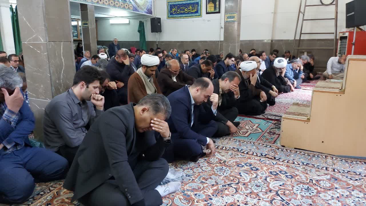 مراسم عزاداری رئیس جمهور محبوب و هیئت همراهشان در دانشگاه علوم پزشکی کرمانشاه 21