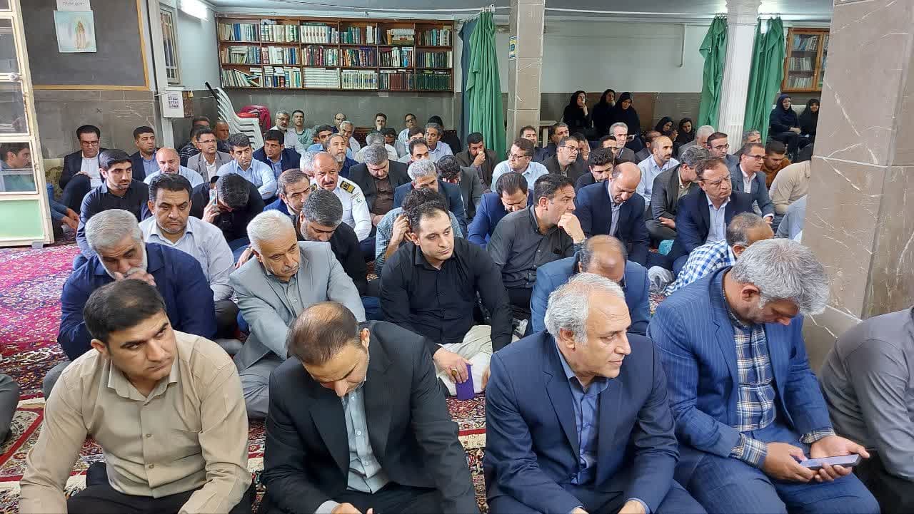 مراسم عزاداری رئیس جمهور محبوب و هیئت همراهشان در دانشگاه علوم پزشکی کرمانشاه 22