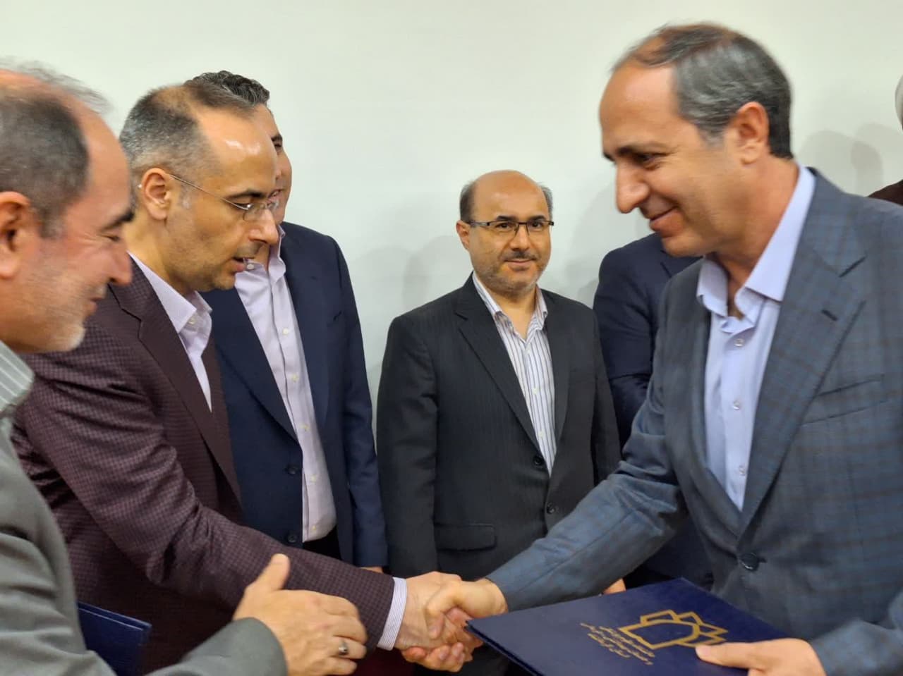 تکریم و معارفه معاون درمان 13