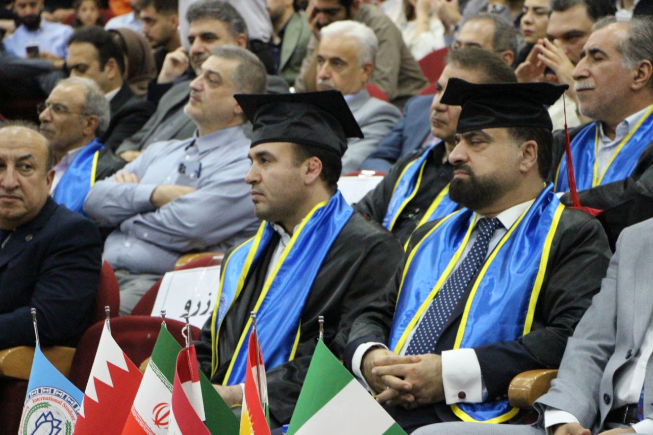 بین الملل 18