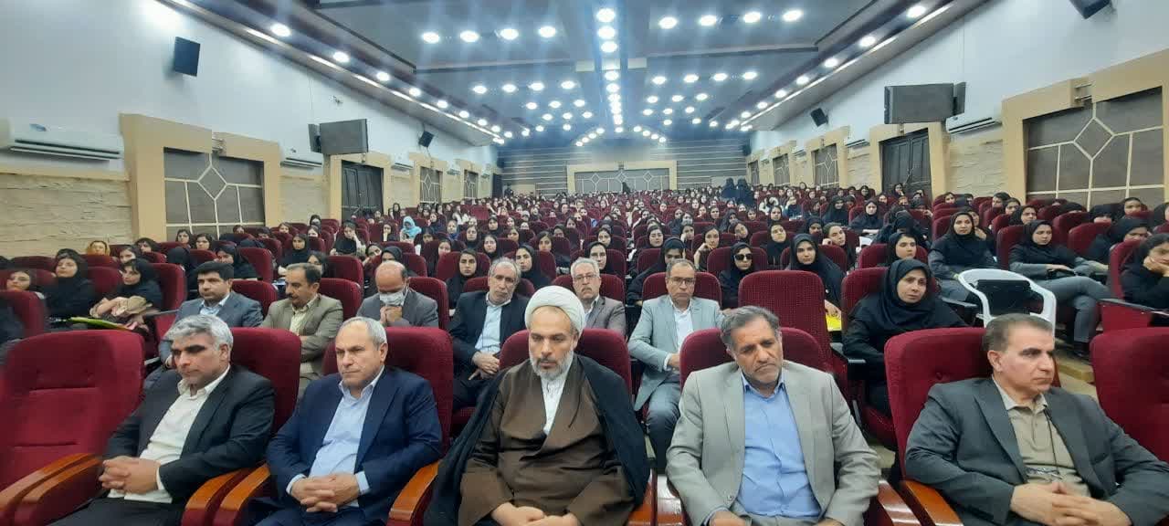 مراسم جشن دانشجویان جدیدالورود دختر 3