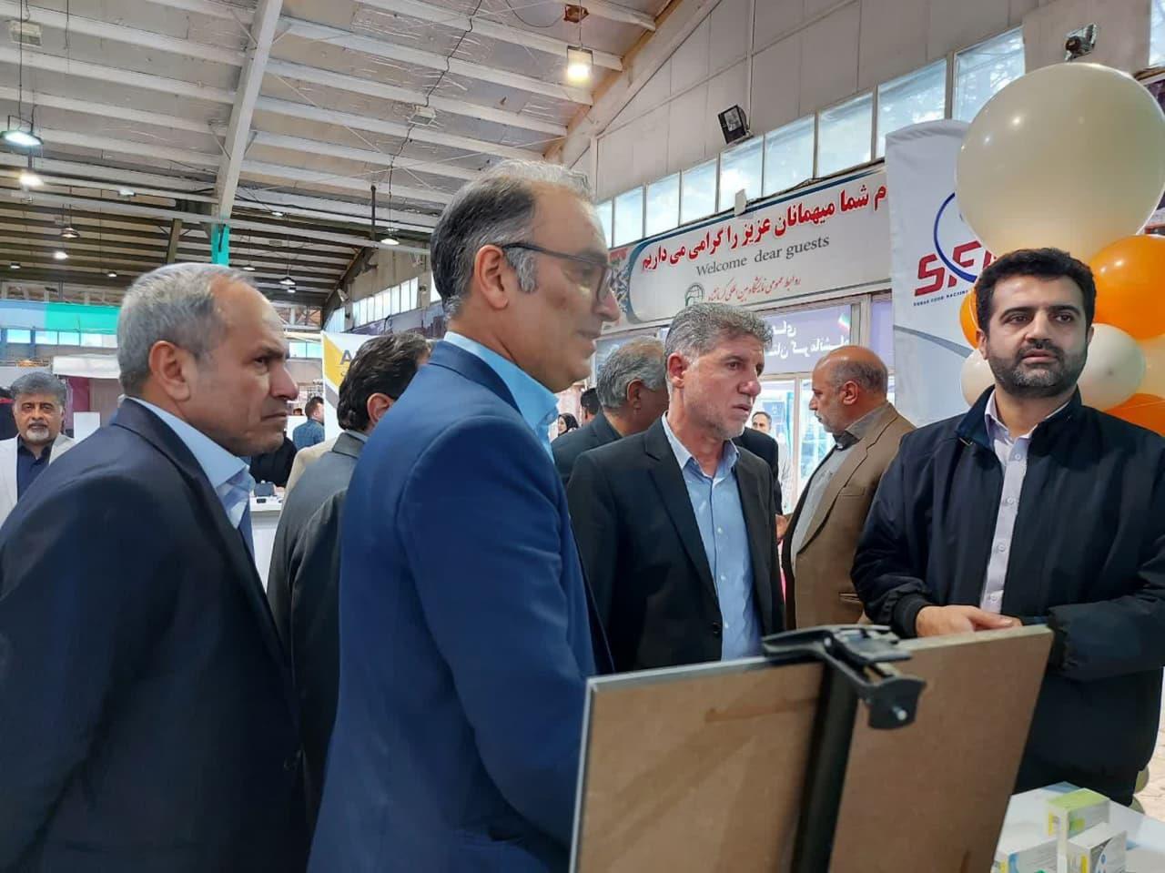 نمایشگاه هفته پژوهش