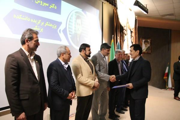 پژوهشگران برتر 3