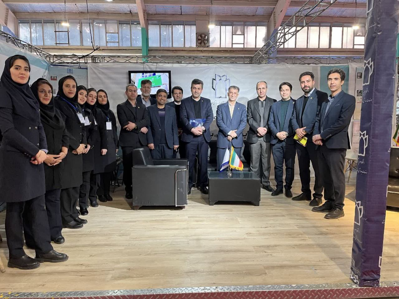 بازدید دکتر سروش از نمایشگاه 5