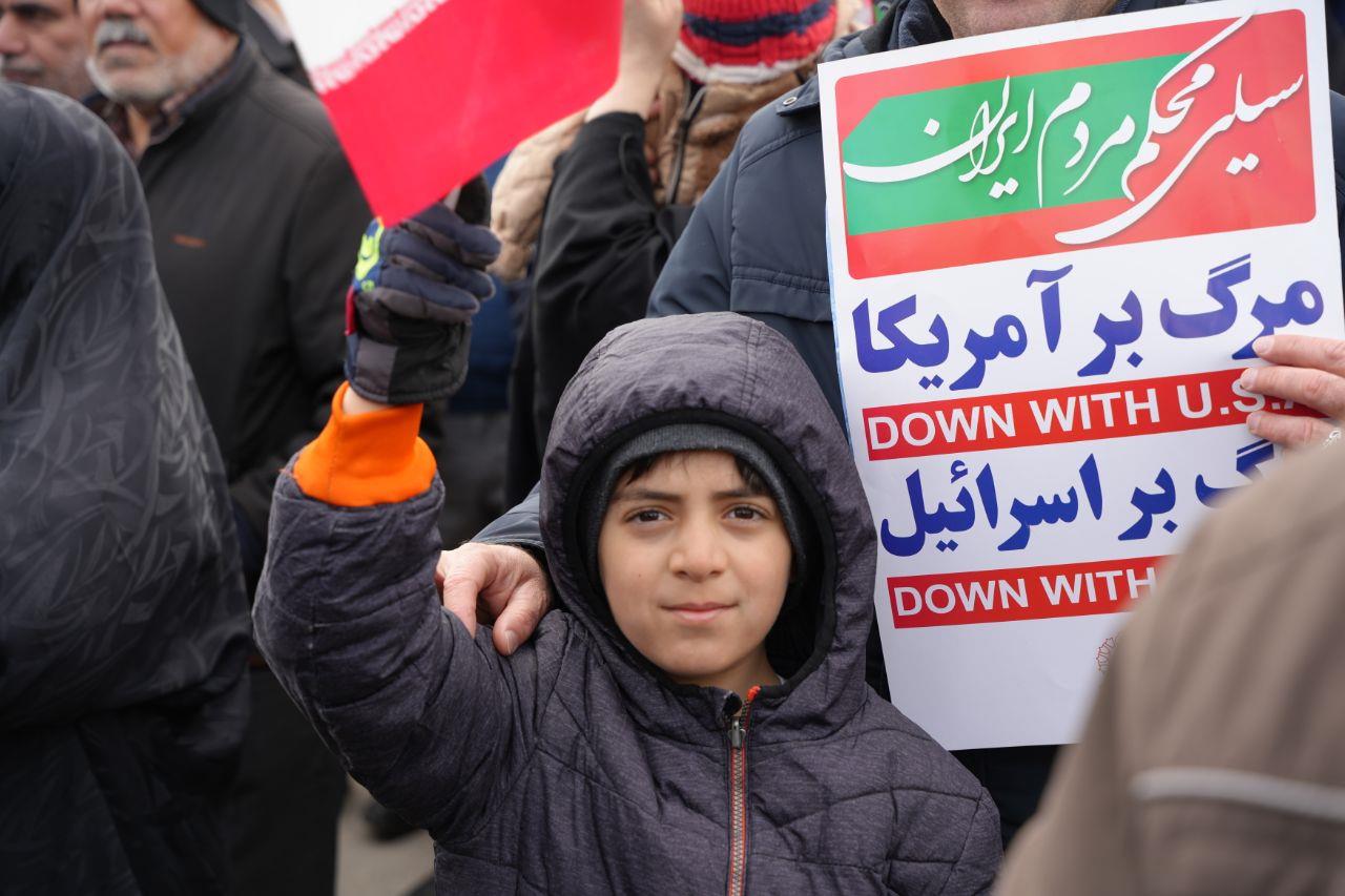 حضور در راهپیمایی