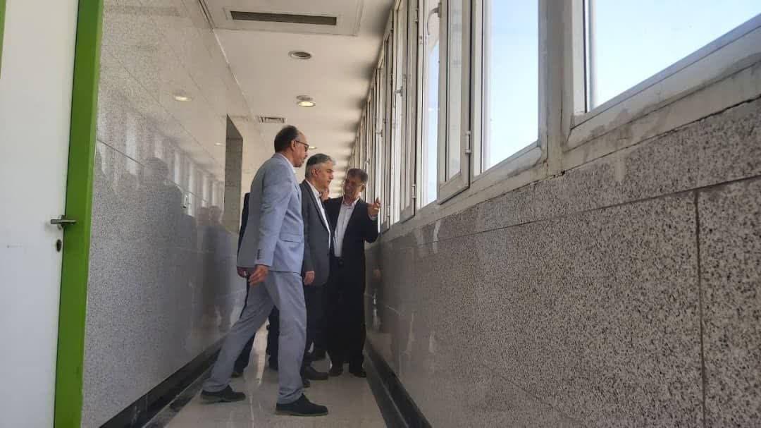 بازدید معاون درمان وزارتخانه