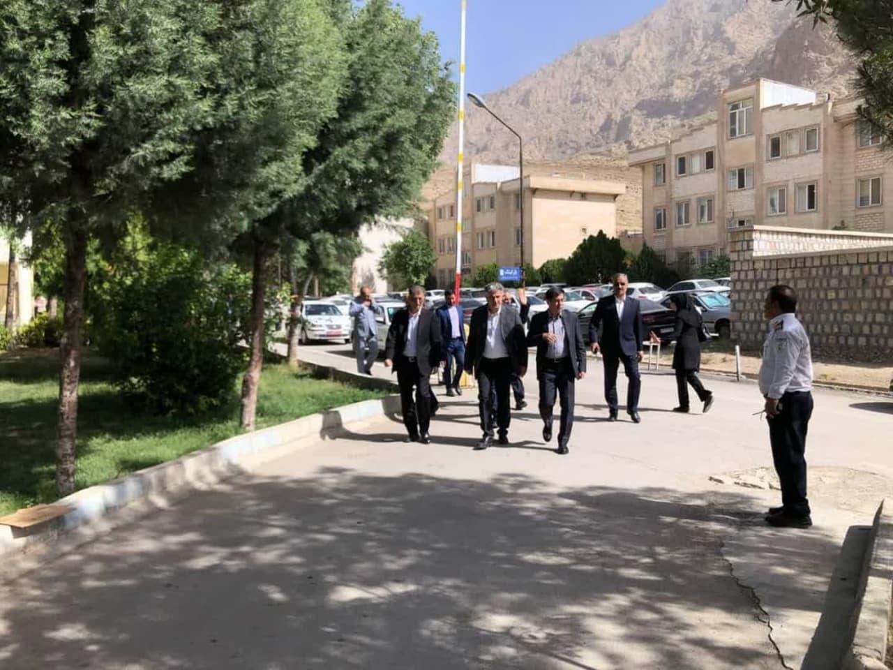 بازدید معاون درمان وزارتخانه