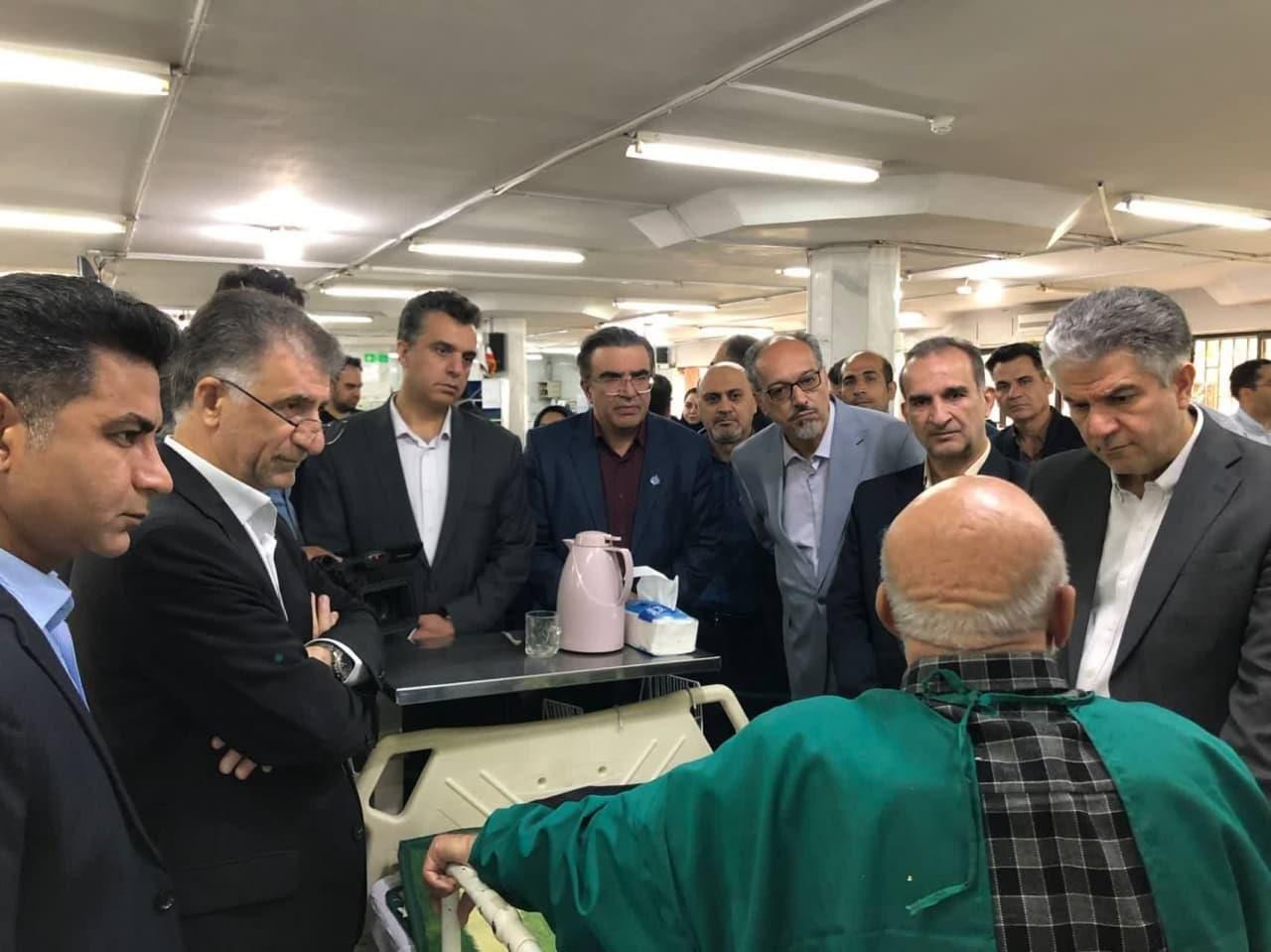 بازدید معاون درمان وزارتخانه