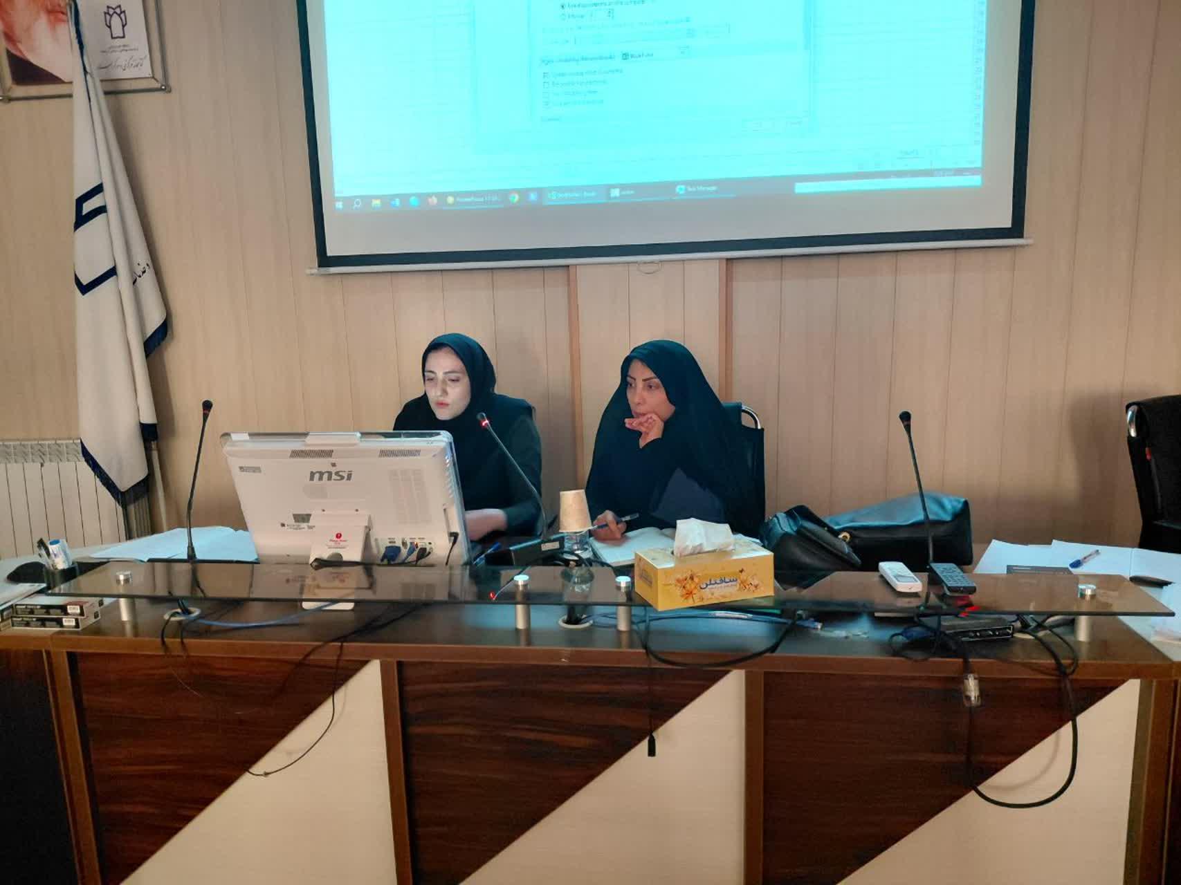 اولین دوره اکسل