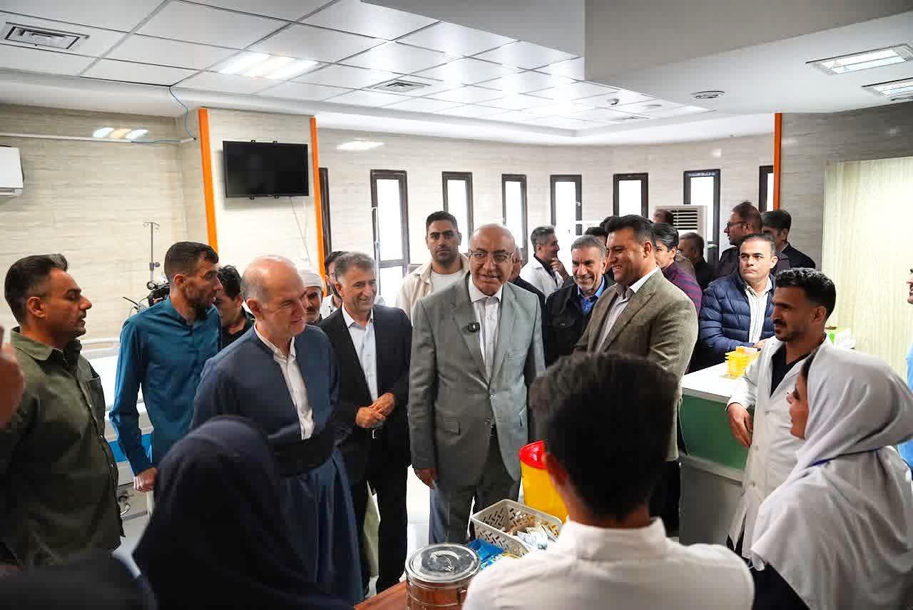 بازدید استاندار کرمانشاه و نماینده اورامانات از بیمارستان شهدای سلامت ثلاث باباجانی؛  9