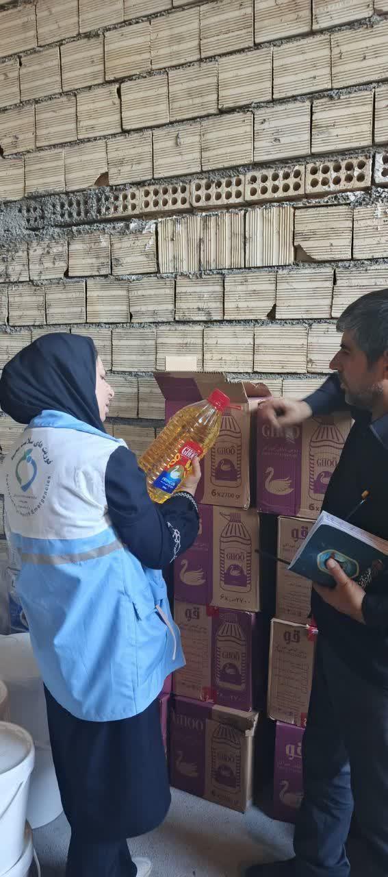 استمرار نظارت شبانه‌روزی کارشناسان بهداشت محیط هرسین بر مسیر تردد زائران اربعین حسینی 9