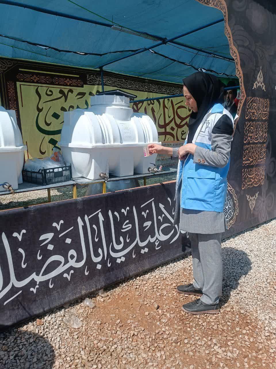 استمرار نظارت شبانه‌روزی کارشناسان بهداشت محیط هرسین بر مسیر تردد زائران اربعین حسینی 1